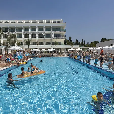 Karmir Resort & Spa-3